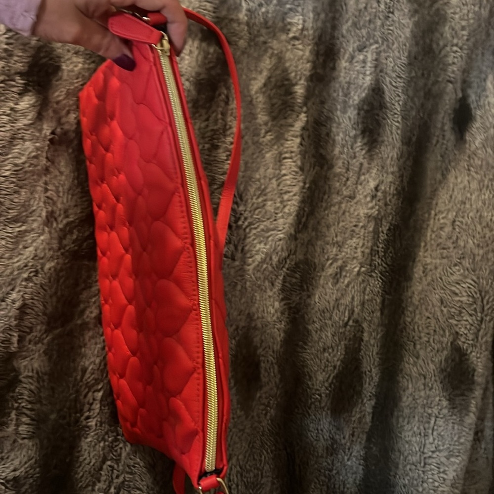 Betsey Johnson Red Hearts Crossbody Purse Bag New Without tags - Picture 5 of 5